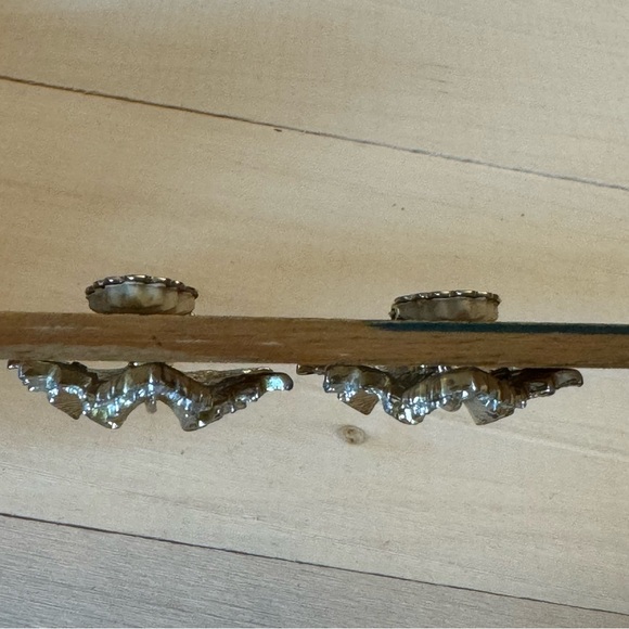 Two Toned Sarah Coventry Vintage Leaf Maple Fall Autumn Pin Brooch - Picture 5 of 10